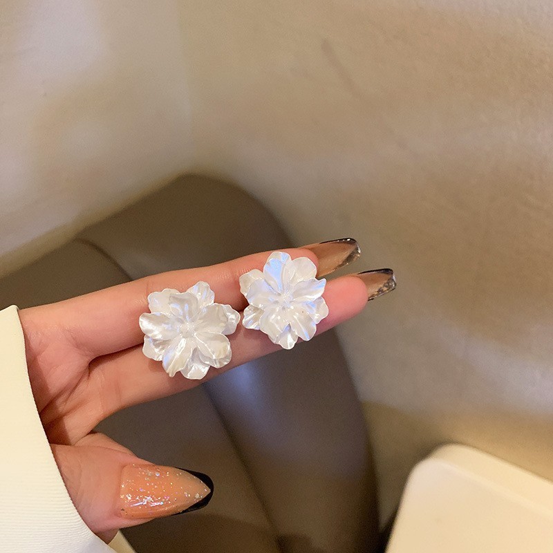 银针滴油圆形扭曲白色系方形耳钉女简约百搭耳环小众设计感耳饰女|undefined