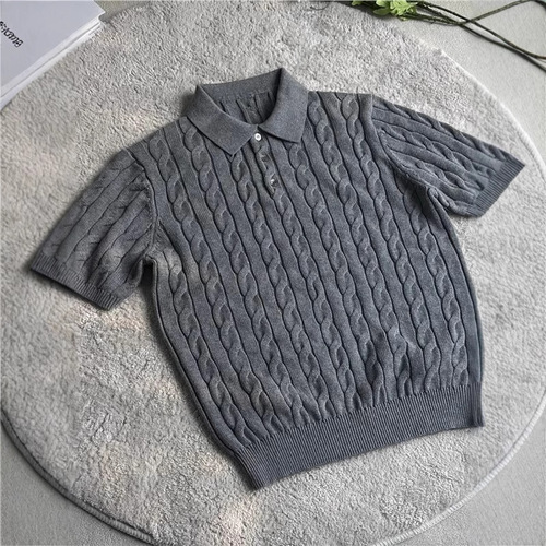 New Spring/Summer Polo-Neck Short-Sleeve Cable-Knit Sweater: Retro Textured, Lightly Matured Style in Sophisticated Black with Simple Ribbed Design
