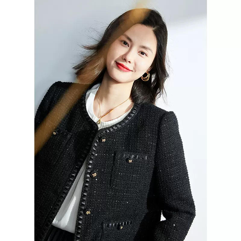 小香风短款羽绒外套女装高级感2024秋冬法式上衣高端小个子羽绒服