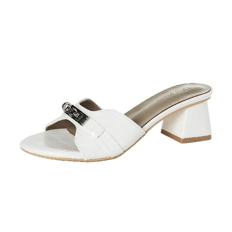 26 de verano pequeño botón de oro de dedos desnudos zapatillas frías nicho francés de hadas zapatillas de mujer zapatillas de pendiente blanca image 5