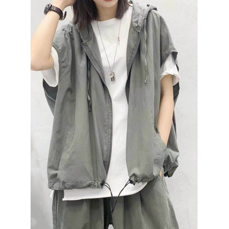 Wholesale Retro Large Size Hooded Casual Vest for Women, Spring, Autumn and Summer 2026 New Style Loose Outer Vest for Men