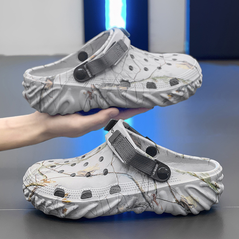 2024 zapatos de fondo grueso para hombres de verano nuevos zapatos de playa para usar sandalias zapatillas de bolsillo