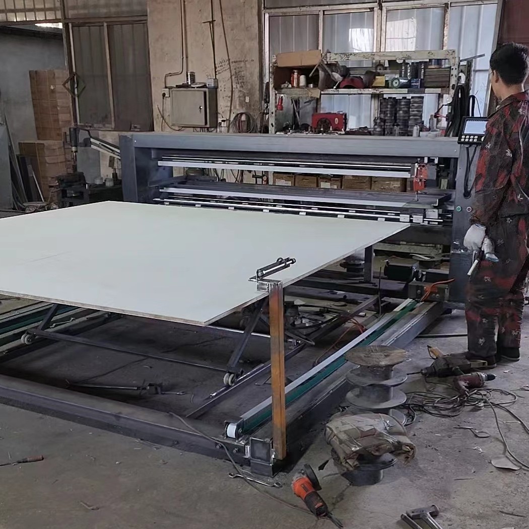 伺服电机电脑绗缝机厂家多种花型绗缝设备厂家多针电脑绗缝机