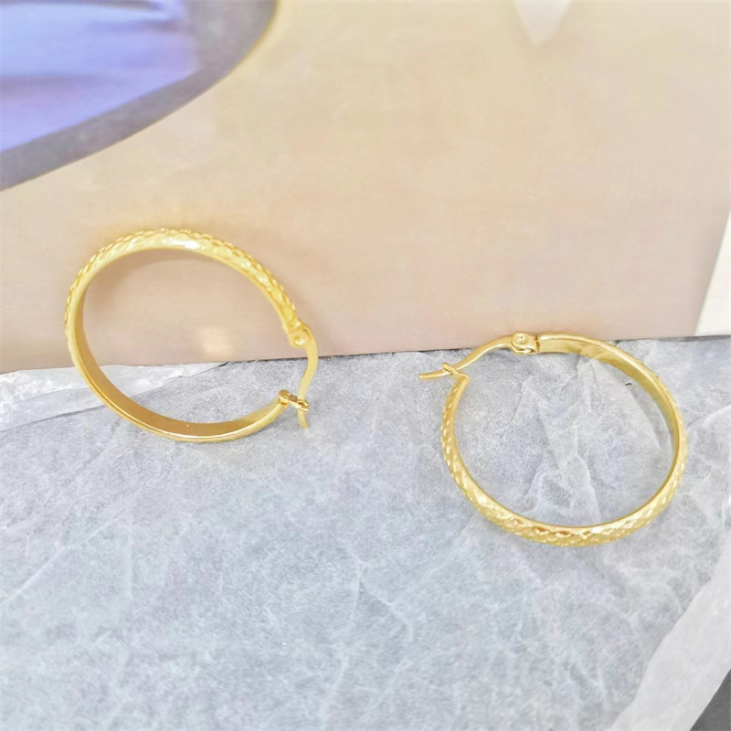 1 Pair Simple Style Streetwear Solid Color Plating Stainless Steel Hoop Earrings display picture 2