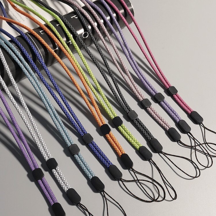 Mobile phone lanyard women's high-end mobile phone case neck rope short U-disk rope badge pendant keychain reflective outdoor rope Mobile phone lanyard women's high-end mobile phone case neck rope short U-disk rope badge pendant keychain reflective outdoor rope