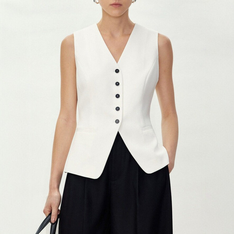Simple V-Neck Slim-Fit Fashionable Vest for Women, New Spring/Summer Style, Suitable for Layering under a Suit, Versatile Waist-Cinching Intellectual Outfit