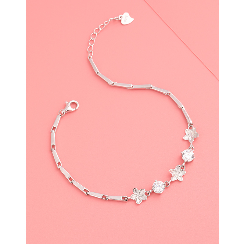 Pulsera de trébol de cinco hojas con incrustaciones de diamantes mujer 925 plata de ley luz lujo nicho exquisito sentido de alta gama joyería de flores para novias y novias