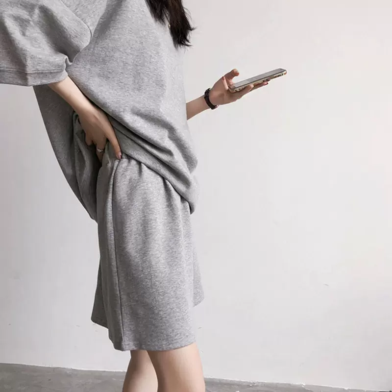 2025年春装新款女装运动休闲两件套网红炸街可盐可甜短裤套装夏季