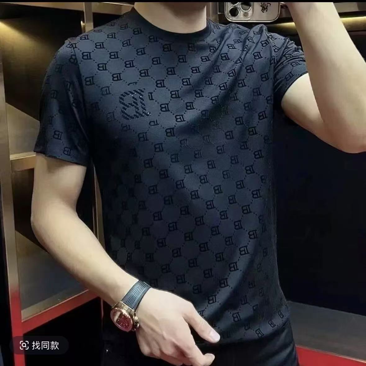 검은색