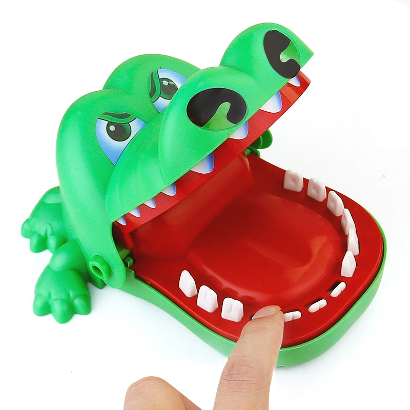 Biting Crocodile & Shark Children's Finger Game Toy, Assorted Sizes, Plastic, Battery-Free