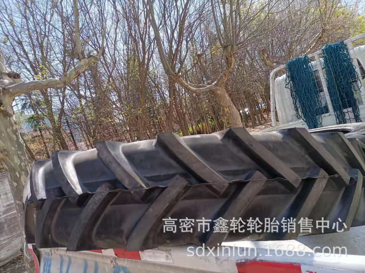 供应13.6-38 14.9-28 16.9-34 18.4-38 14.9-30拖拉机轮胎