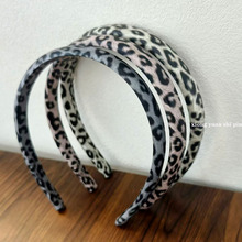 �͹ű��yС̖�l�����B픉��l�^���lȦŮ���Rβ�l�K�ߏ�������Ƥ��