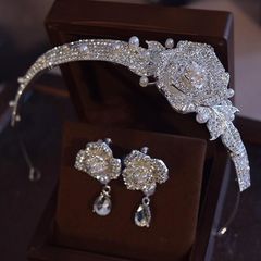 主婚纱皇冠头饰新娘复古满钻珍珠发箍西式婚礼影楼婚纱照生日王冠