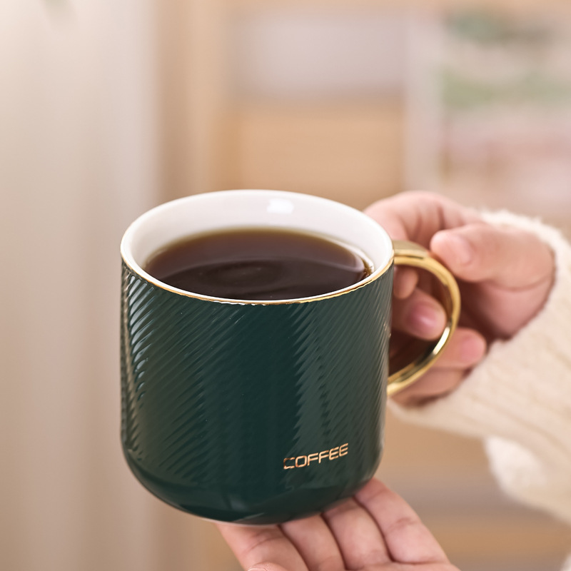 Tazas de cerámica chapadas en oro tazas de agua tazas creativas tazas de café de moda LOGO regalos al por mayor