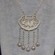 批发供应清晚期老白铜长命富贵锁吊坠老白铜麒麟送子镂空吊坠批发