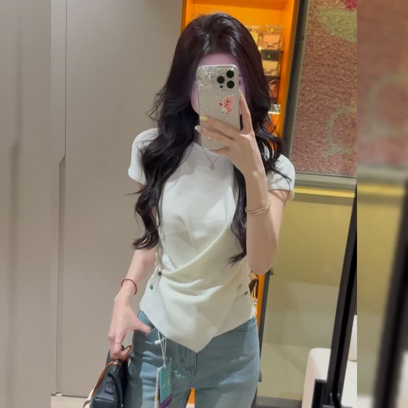 法式纽扣收腰短袖针织T恤女2025夏装新款气质时尚显瘦不规则上衣|undefined