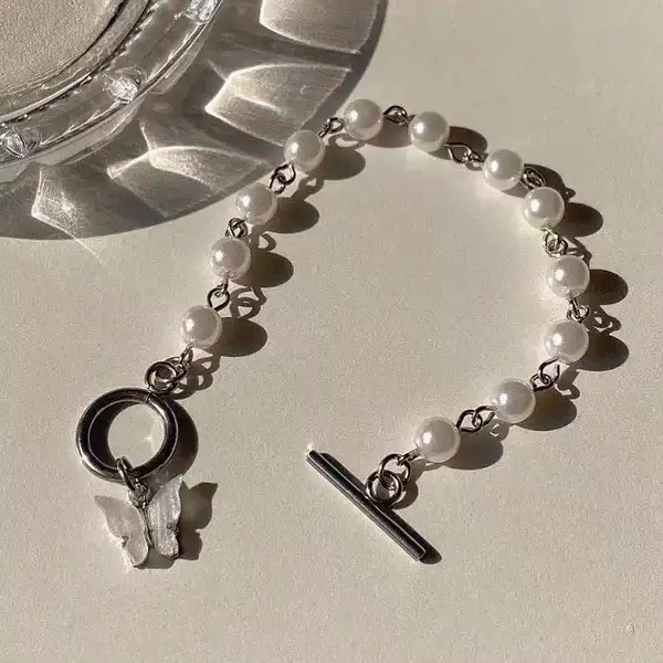 Japanese and Korean Style Ins Niche Design Sense Super Fairy Butterfly Pendant Pearl Bracelet Women's Elegant All-match Retro Best Friend Bracelet