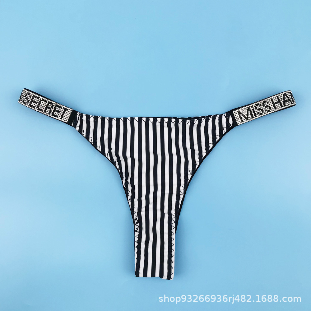 검은색 줄무늬 속옷