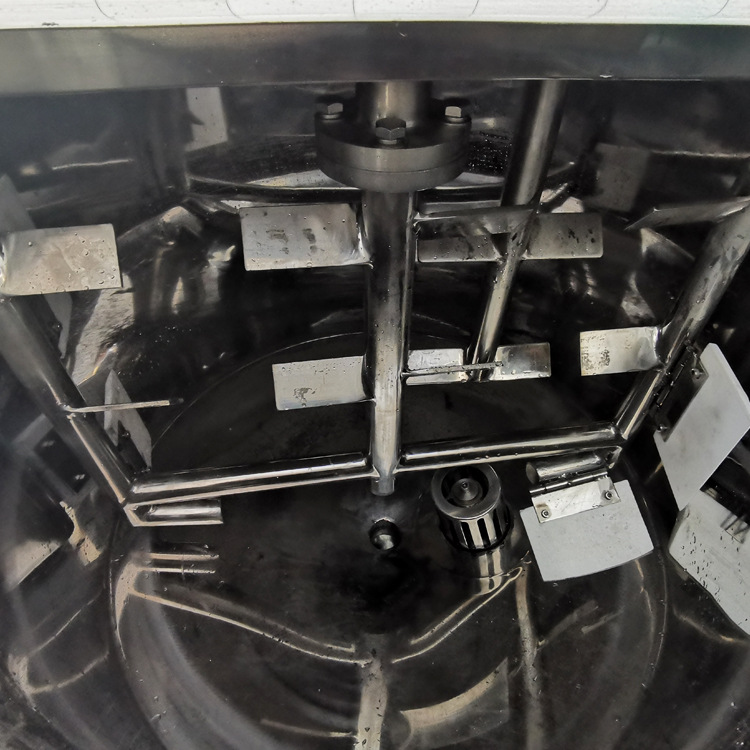 200Lϴ�Ӽ������豸����ּ��Ⱦ��ʽ����Һ���ϻ�Զ���е