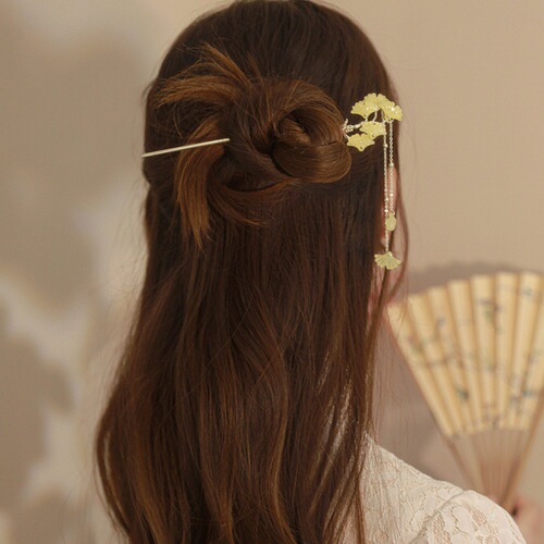 New Chinese style ginkgo leaf tassel hairpin for women, high-end ball headband hairpin, simple hairpin and headwear