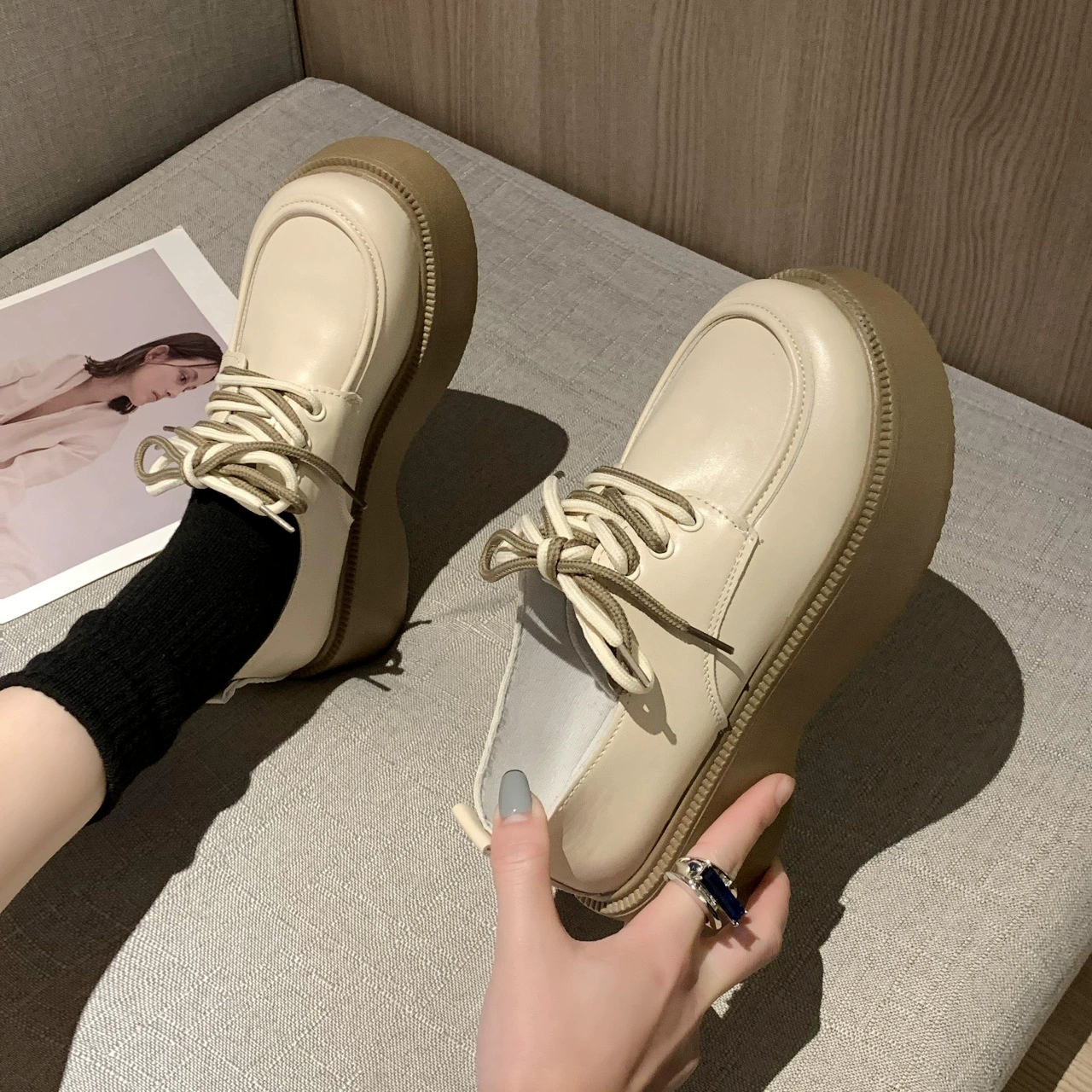 Маленькие кожаные туфли, женские весенние туфли в стиле ретро на толстой подошве, новинка 2023, лоферы в японском стиле на шнуровке с круглым носком в студенческом стиле