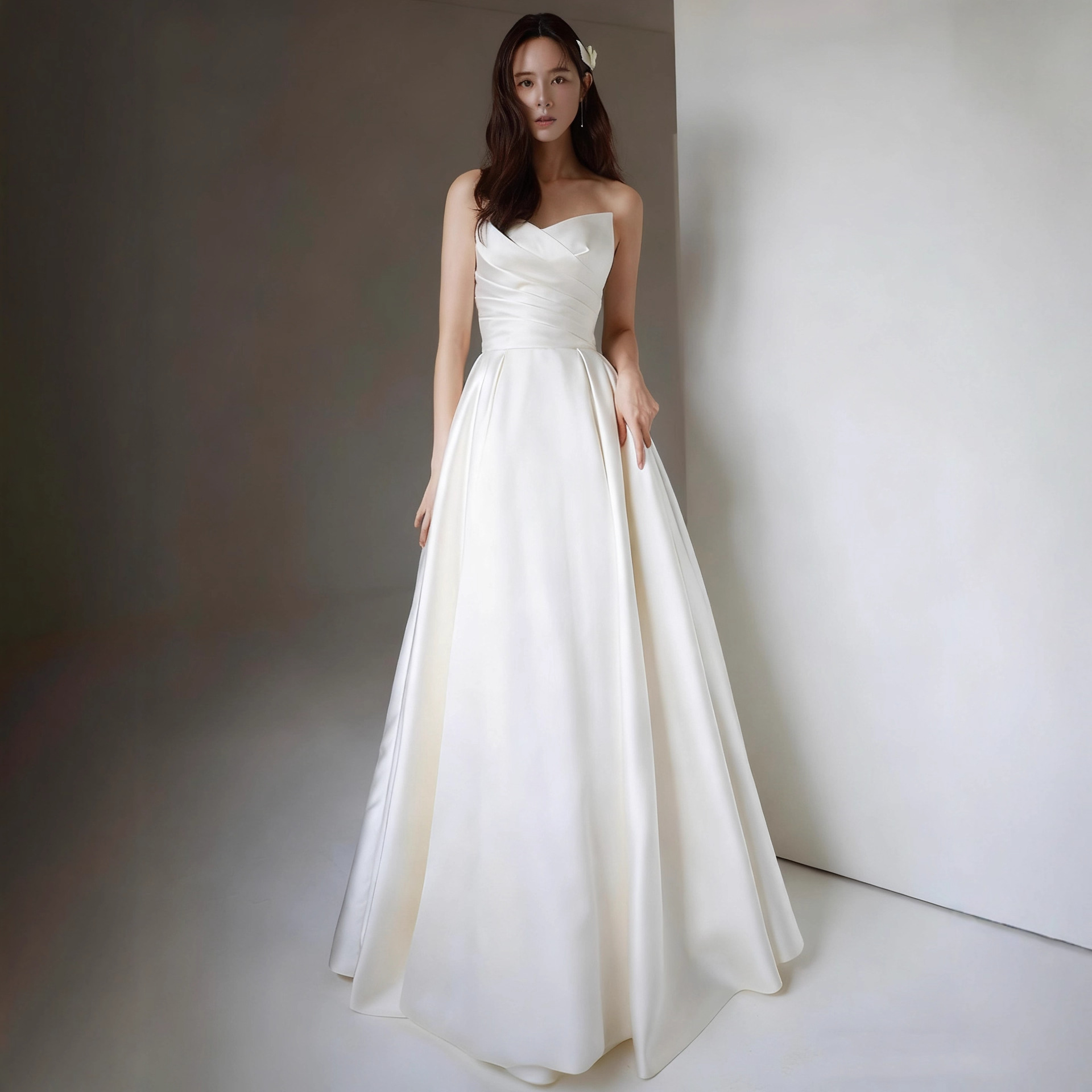 Korean-Style Satin Simple Light Wedding Dress for Petite Brides, Suitable for Welcoming Guests and Travel Photography, Forest-Style Strapless Evening Gown Dress