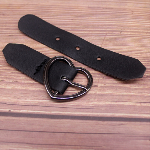 2pcs Love metal buckle for the belt dress trench coat to buckle skirt dress decoration buckle cuff overcoat bags wholesale decorative buttons