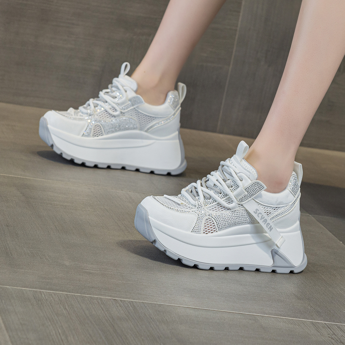 Giày sneaker nữ đế dày lưới thoáng khí phong cách retro — Xám 5066, Be 5066, Hồng đào 5066