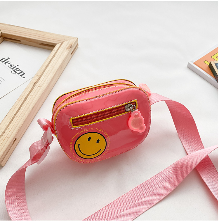 Pu Leather Fashion Smiley Children's Coin Purse display picture 1