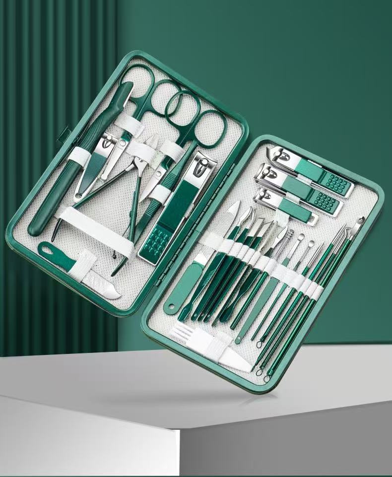 Großhandel Nagelschere Set 26-teilig aus Edelstahl Nagelknipser Nagelzangen Nagelpflege-Werkzeug Komplettset