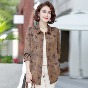 Middle-aged and elderly mothers spring printed shirt 2025 spring and autumn new 40-50 mother-in-law long sleeve plus size top