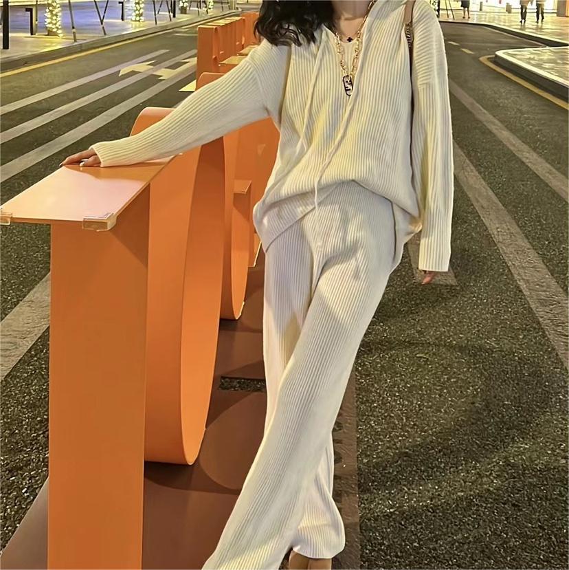 秋冬2023新款毛衣阔腿裤连帽宽松慵懒风休闲针织衫时尚套装纯色减