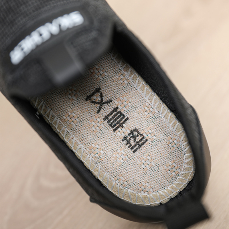 Zapatos mujer primavera y verano nuevo estilo ajenjo zapatos de tela viejos de Beijing zapatos de madre de mediana edad y ancianos montañismo antideslizante zapatos de mujer