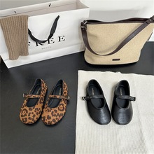欧洲站2025新款真皮休闲豹纹马毛扣带平底玛丽珍芭蕾单鞋女奶奶鞋