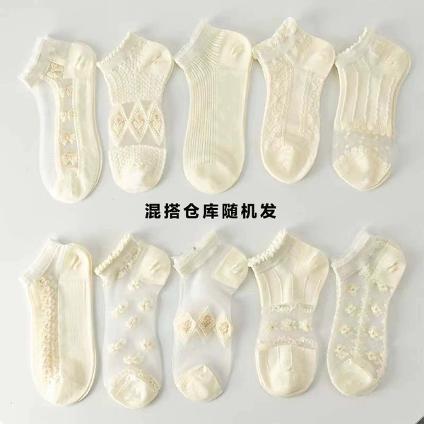 White, lace dress