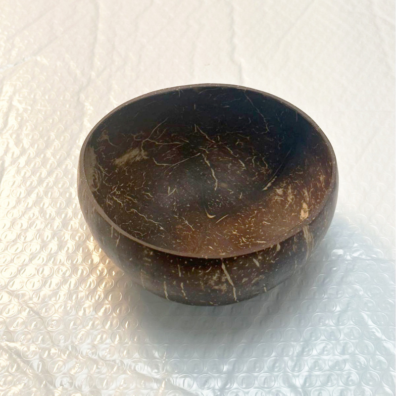 Vietnam Natural Old Coconut Shell Bowl Coconut Shell Bowl Factory Wholesale Source Hainan Creative Handmade Disposable Dongxing Small Vietnam Natural Old Coconut Shell Bowl Coconut Shell Bowl Factory Wholesale Source Hainan Creative Handmade Disposable Dongxing Small