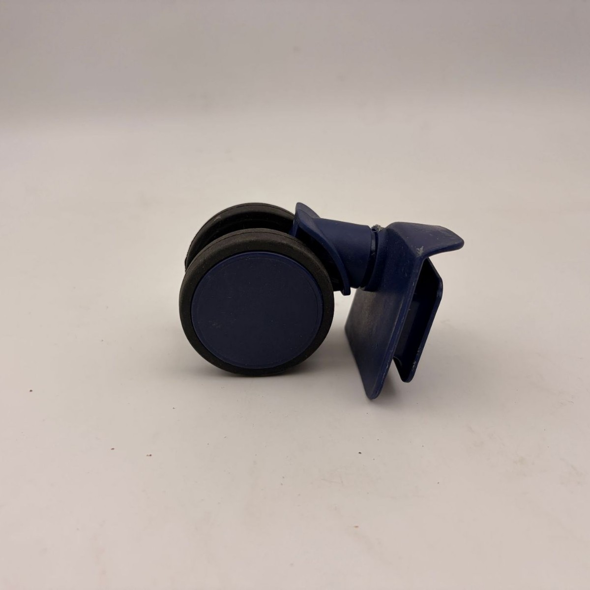 Factory direct sales, cross-border foreign export, specialized for foreign trade, universal wheels for luggage, available in various styles and colors