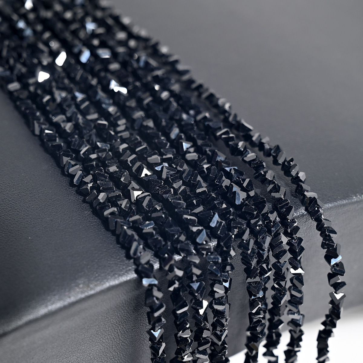 Collar de perlas de cristal de diamante de cristal triangular de 4 mm collar de perlas sueltas de bricolaje artesanal accesorios de ropa accesorios de cadena de teléfono móvil accesorios de cadena de teléfono móvil image 12