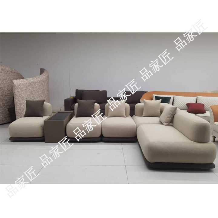 Italian-Style Light Luxury Creative Fabric Sofa, Modern Minimalist High-End Small Curved Leisure Designer Sofa