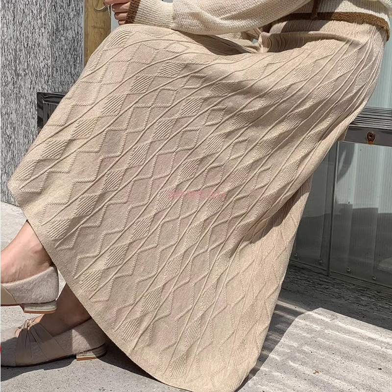 2025秋冬新款复古中长款针织裙子a字半身裙女高腰显瘦毛线裙百搭