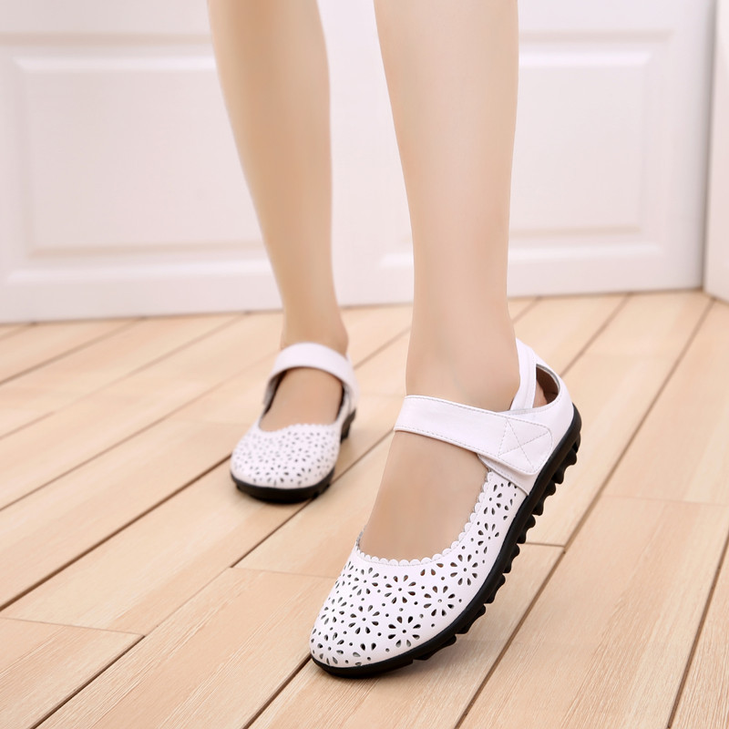 Hollow-out Single-layer Shoes Women's Buckle Breathable Genuine Leather Middle-aged and Elderly Leather Shoes Hole Shoes Soft-soled Comfortable Mother Sandals