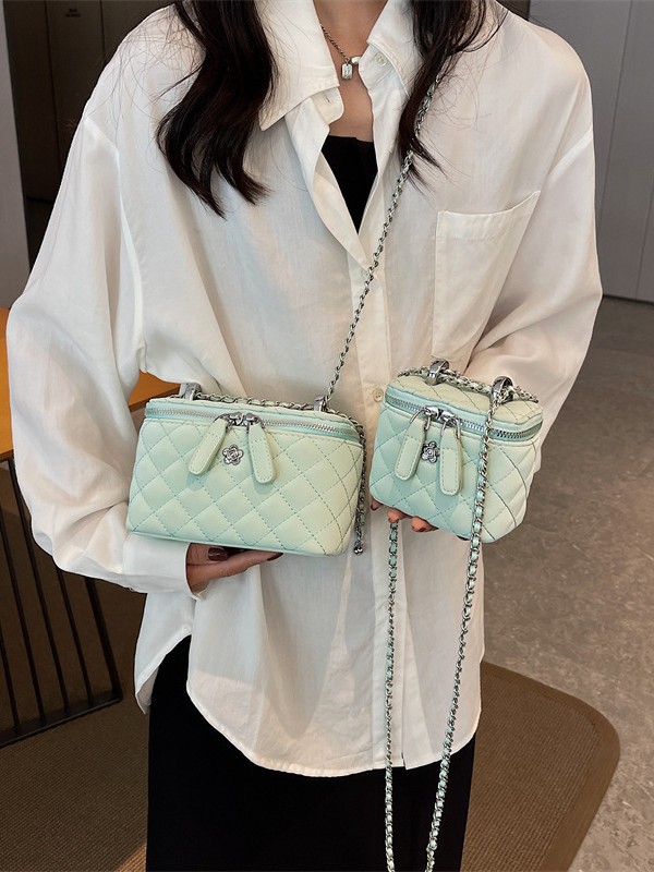Bolso pequeño con hilo de bordar Lingge Bolso bandolera de cadena salvaje de nueva textura transfronteriza para mujer Bolso cuadrado pequeño portátil de estilo caliente popular