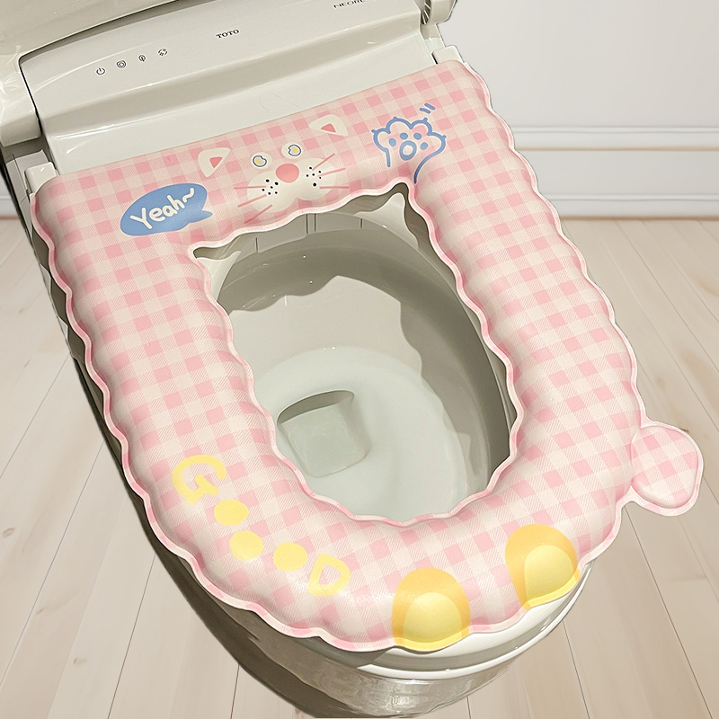 かわいいアニメの便器マット春夏は便器を拭くことができます。|undefined