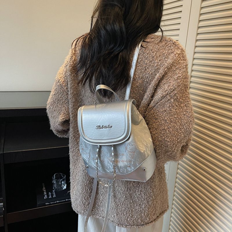 Cross-border 2025 nueva exquisita mochila pequeña mochila mochila de viaje de nicho de mujer mochila de viaje