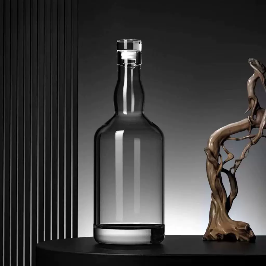 新款伏特加酒瓶500ml高颜值一斤装白酒瓶空瓶玻璃瓶子果酒瓶批发