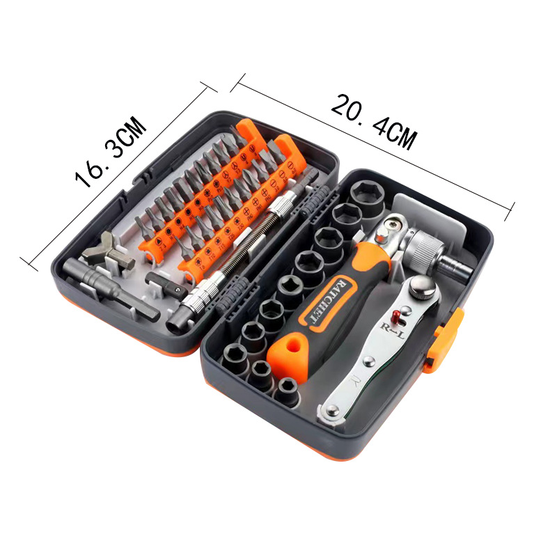 하나의 팔꿈치 래칫 드라이버에 38