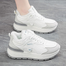 杨幂同款皮面运动鞋女加绒2025新款冬防滑软底休闲保暖学生二棉鞋