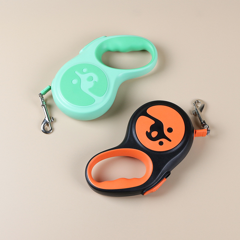 Tractor de mascotas correa de perro retráctil automático Cadena de perro pequeño y mediano perro caminando cuerda suministros de salida