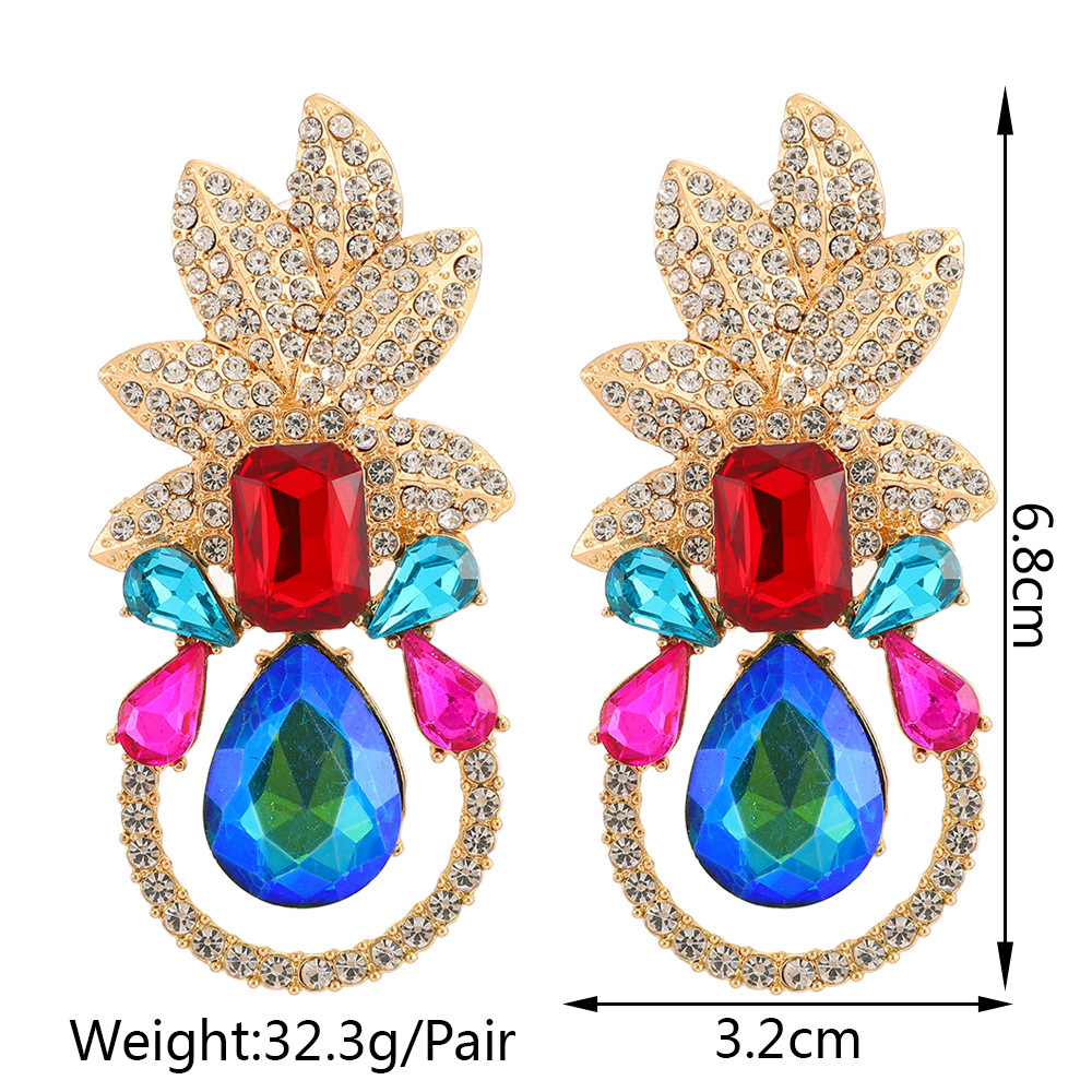 Elegant Luxurious Lady Leaf Alloy Inlay Artificial Gemstones Women's Earrings display picture 1