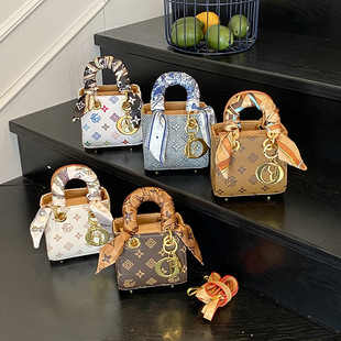 Mini Presbyopic Bag for Women, Summer Fashion, Retro Silk Scarf, Kidsren's Hand-Carrying Small Square Bag, Versatile and Stylish Single Shoulder Crossbody Bag